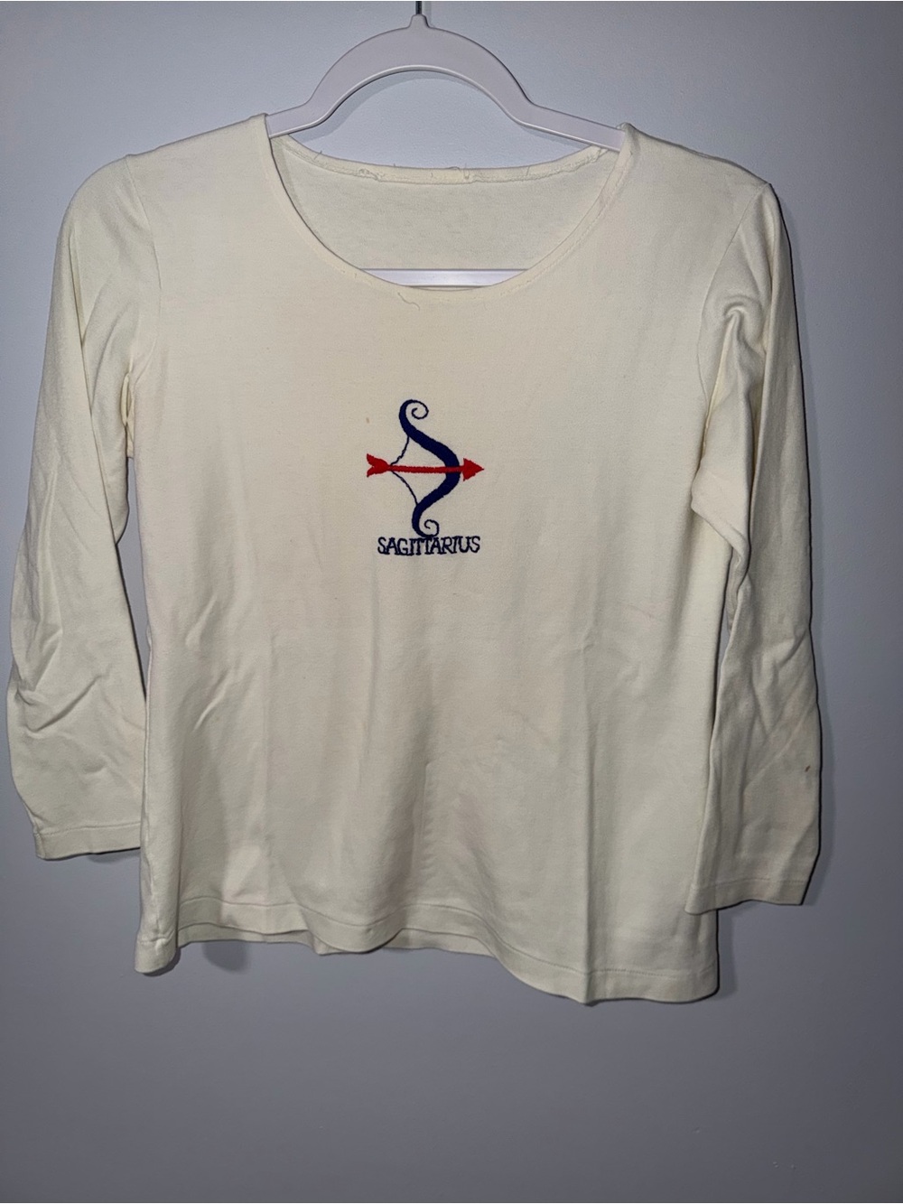 Vtg Sagittarius Embroidered 3/4 Sleeve White Shirt
